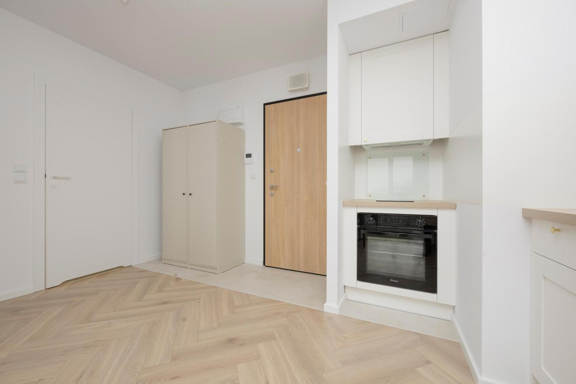 ורשה Modern Apartment With Balcony Near Aleje Jerozolimskie By Noclegi Renters מראה חיצוני תמונה